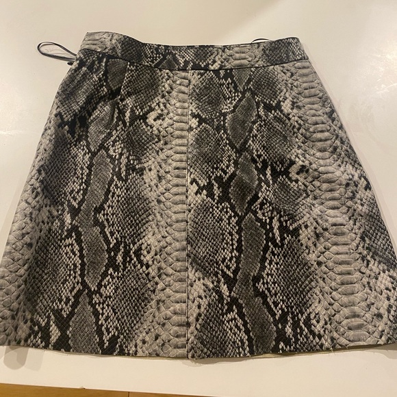 French connection snakeskin skirt size 6 - Picture 1 of 4